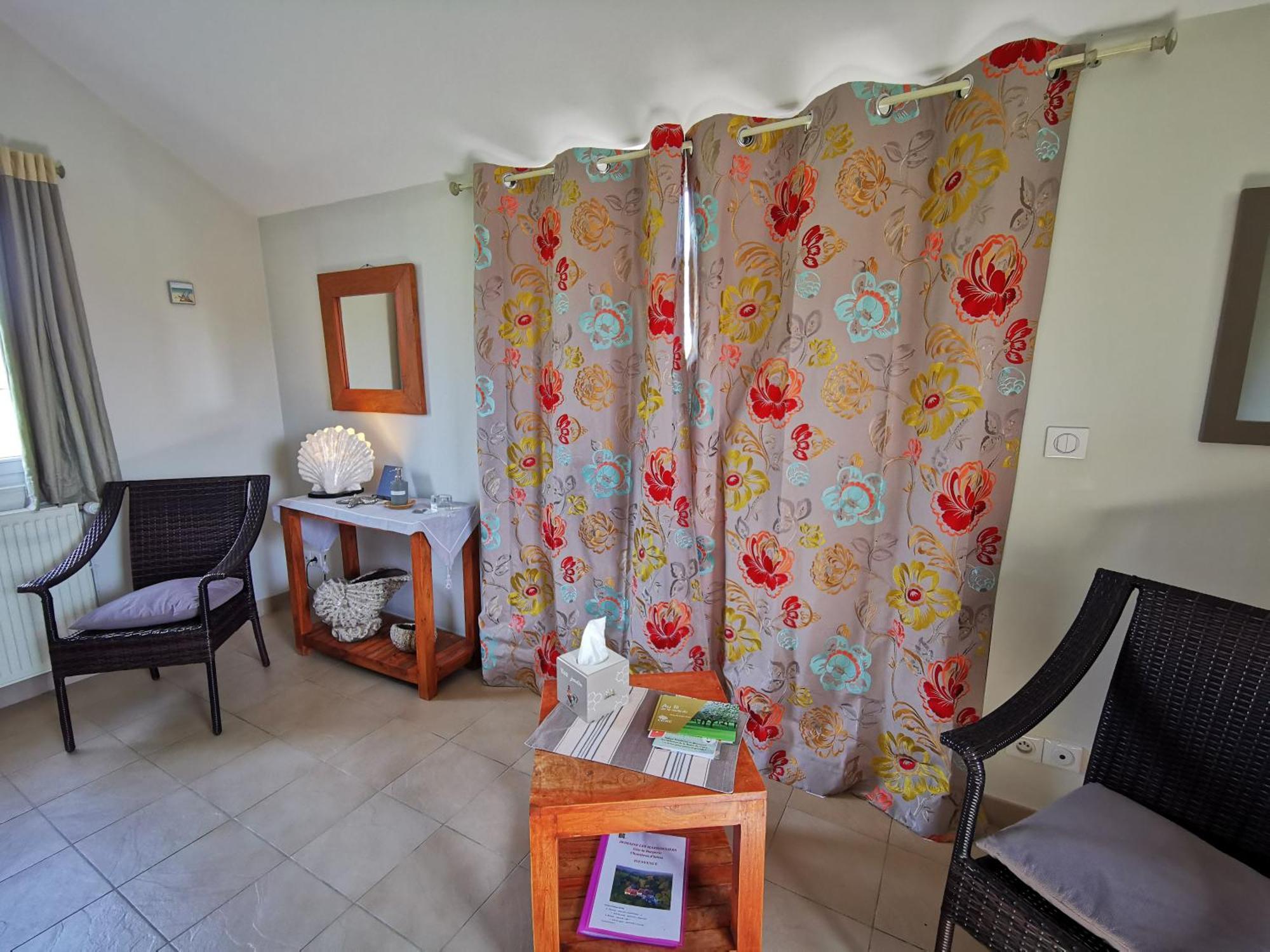 Les Marronniers Cambremer Quarto foto