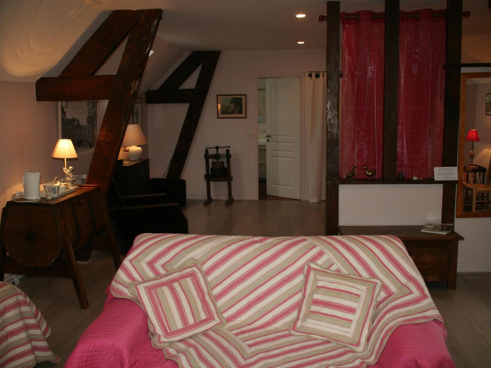 Les Marronniers Cambremer Quarto foto