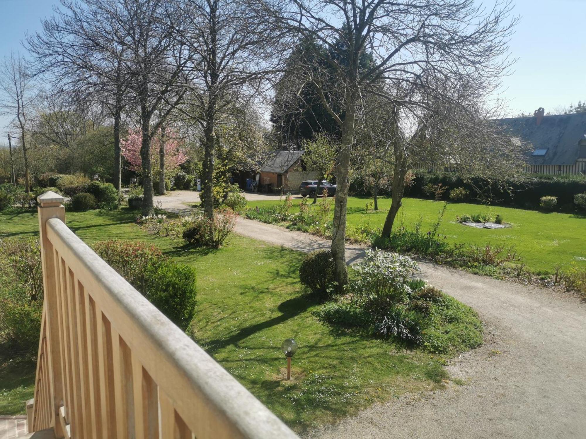 Les Marronniers Cambremer Exterior foto