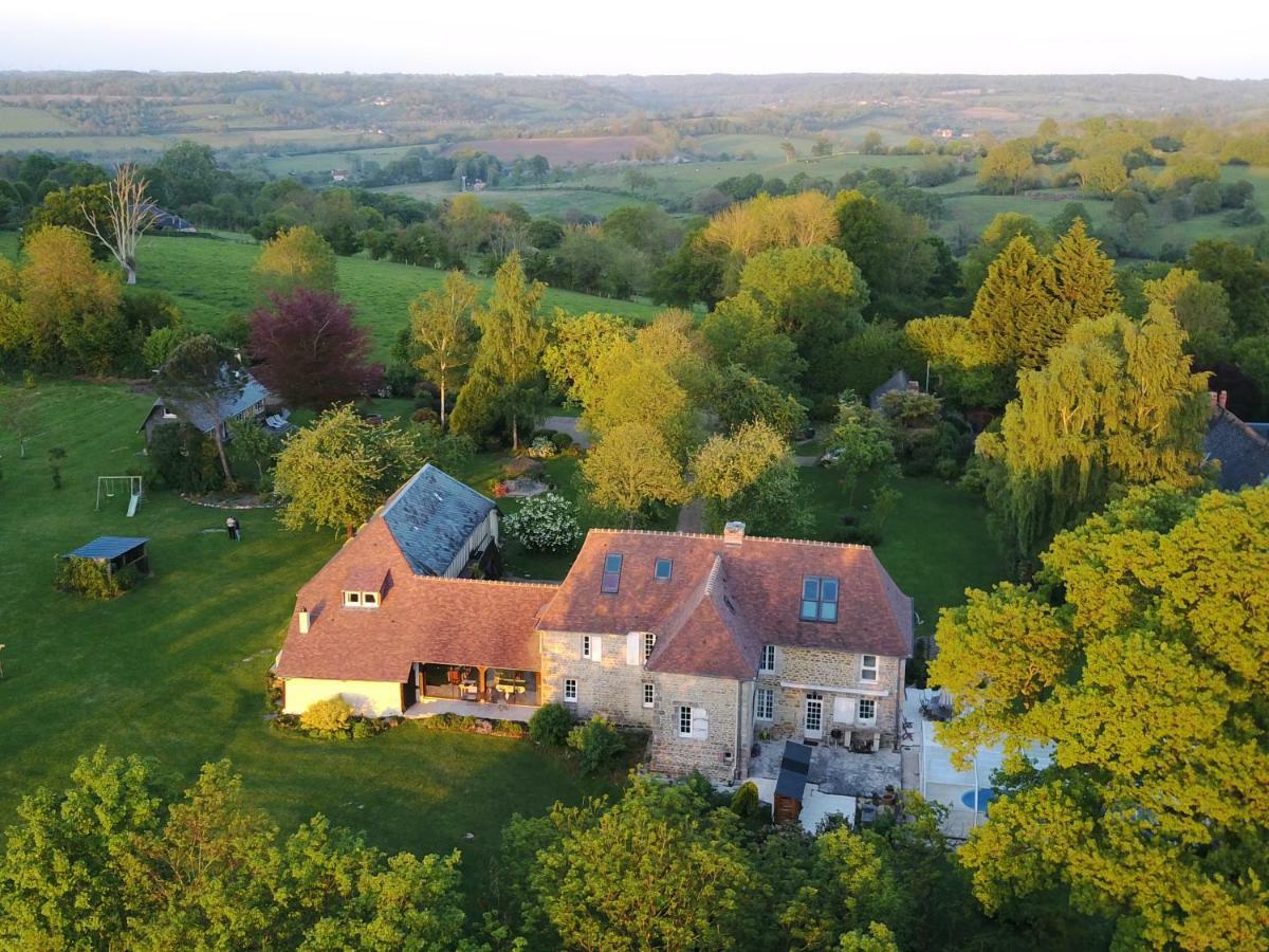 Les Marronniers Cambremer Exterior foto